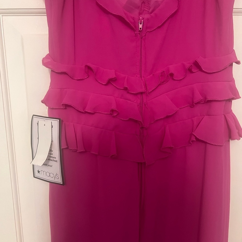 Elegant Pink Ruffled Dress - Picture 3 of 6